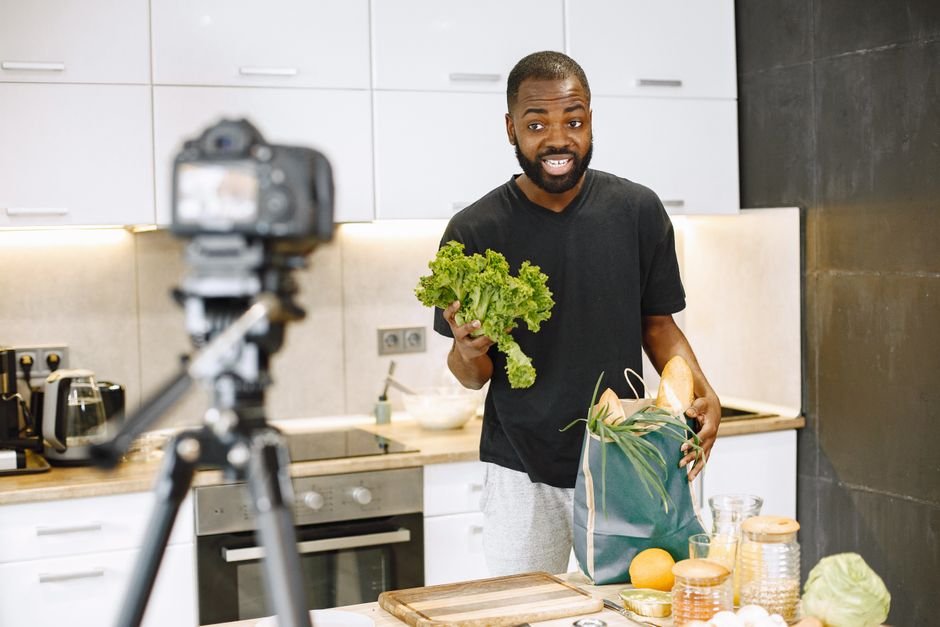 How to Start a YouTube Channel in 2026: Beginner Walkthrough